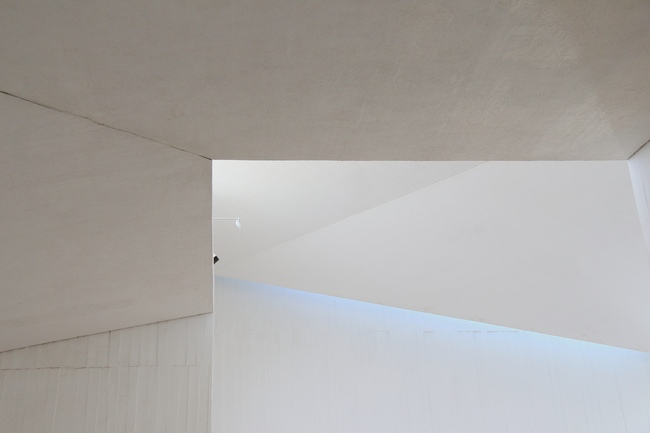 ../previews/058-059.jpg.medium.jpeg